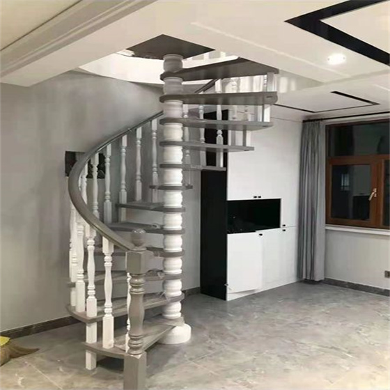 鄂州实木旋转楼梯