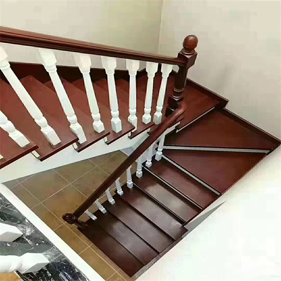 鄂州实木烤漆楼梯